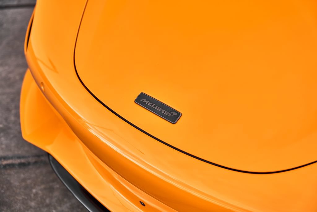 Used 2025 McLaren 750S Spider photo 9