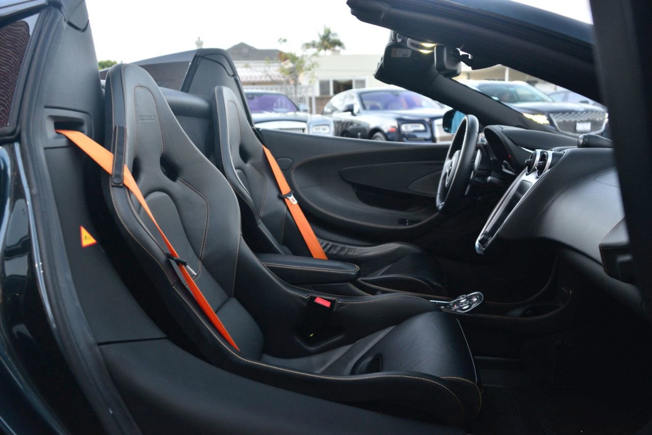 Used 2020 McLaren 600LT Spider photo 11