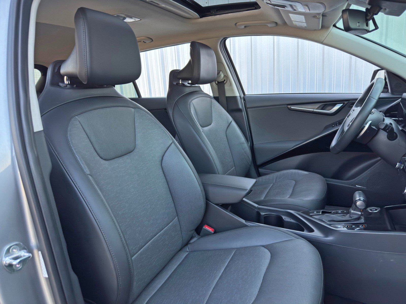 2023 Kia Niro SX Touring