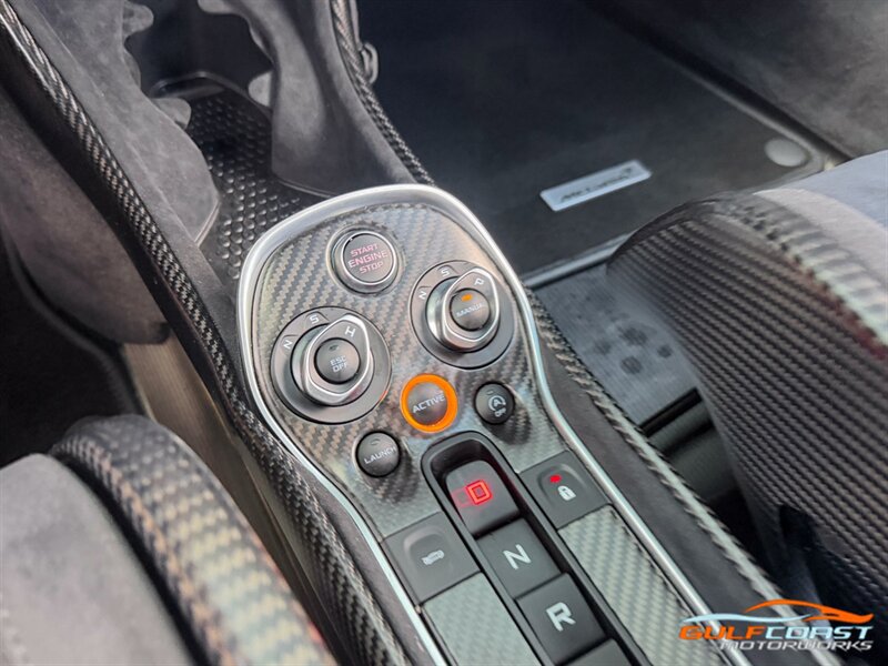 Used 2019 McLaren 600LT photo 21