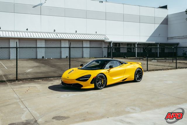 Used 2020 McLaren 720S Performance photo 24