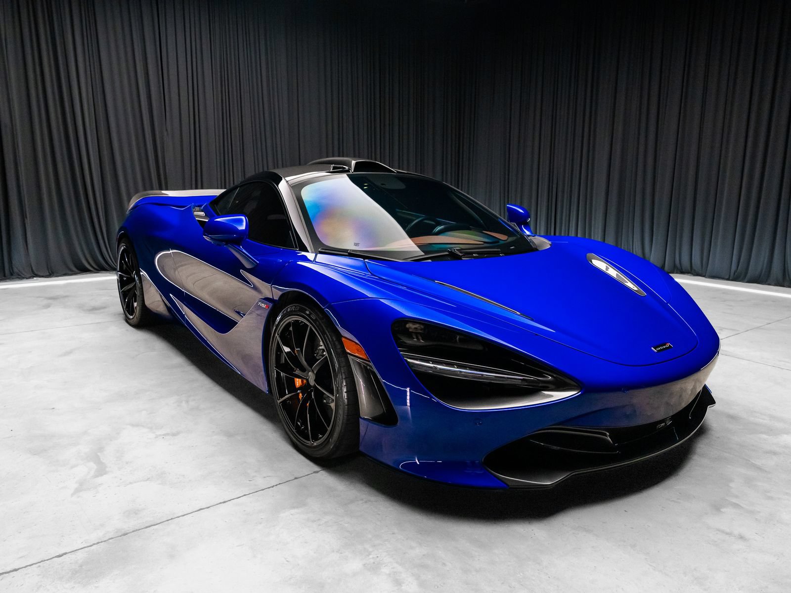 Used 2018 McLaren 720S Luxury photo 11
