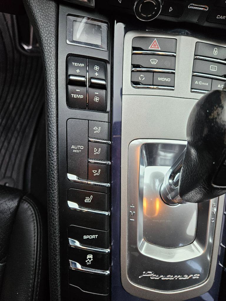 2012 Porsche Panamera 4