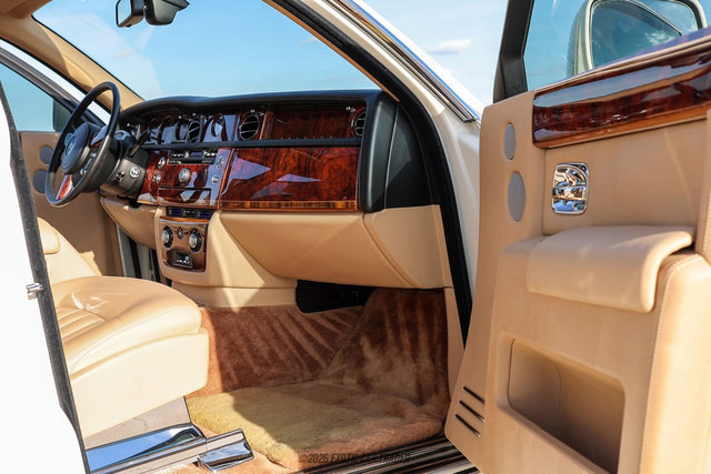 2012 Rolls-Royce Phantom Sedan