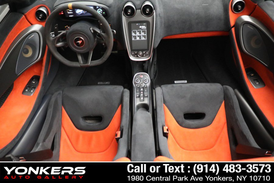 Used 2020 McLaren 600LT Spider photo 20