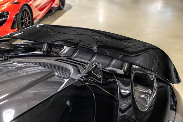 Used 2020 McLaren 720S Spider photo 18