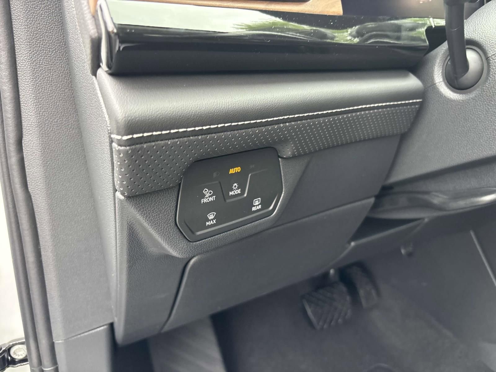 2026 Volkswagen Atlas SE