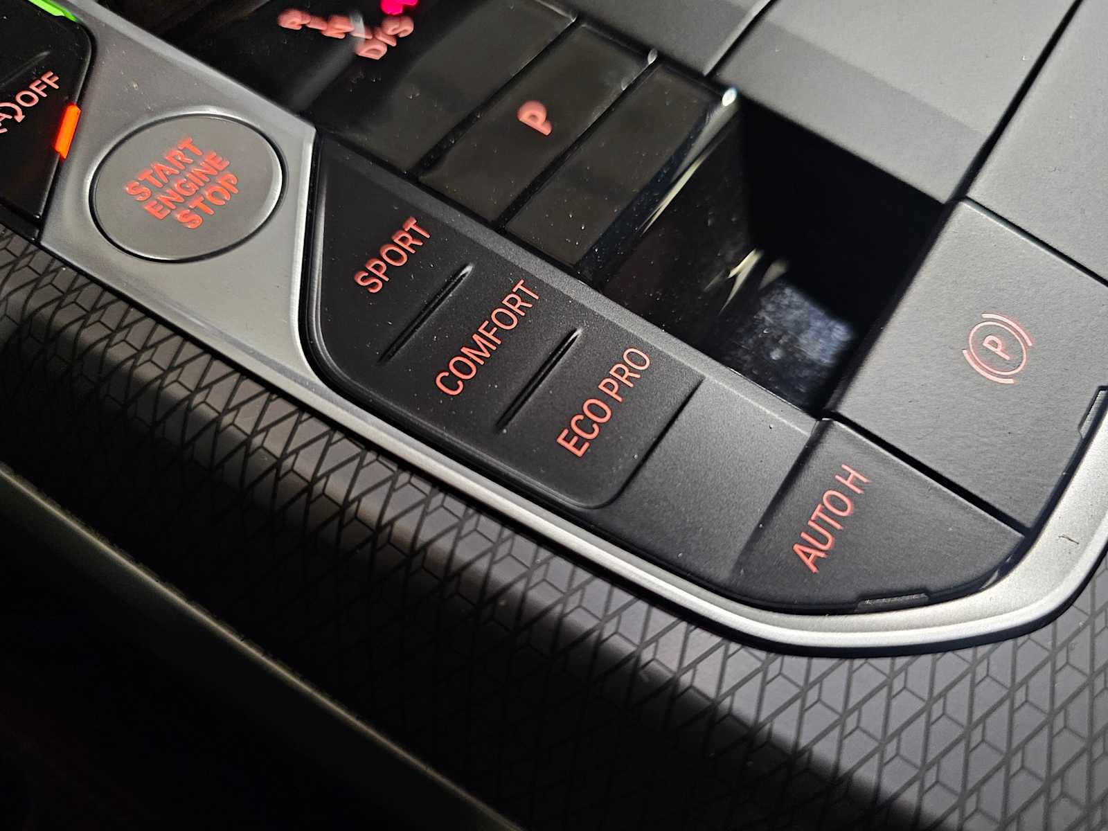 2025 BMW 330i xDrive Sedan