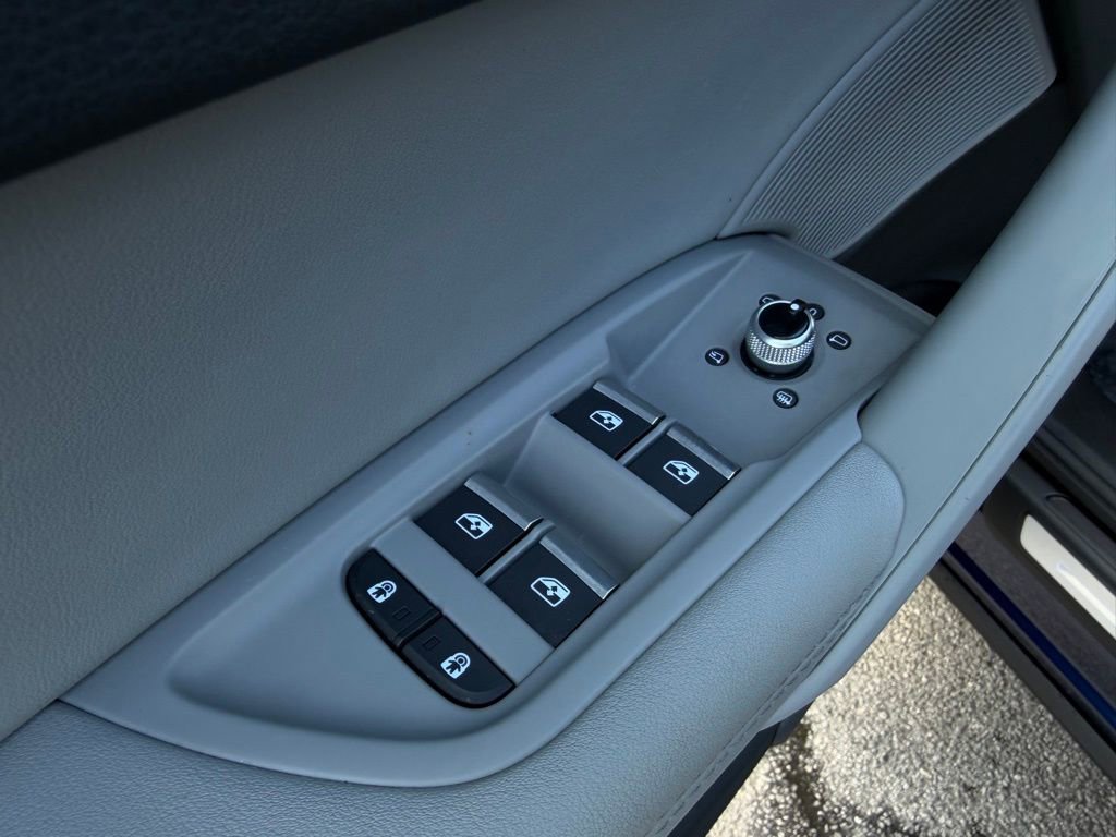 2023 Audi Q5 2.0T Premium Plus