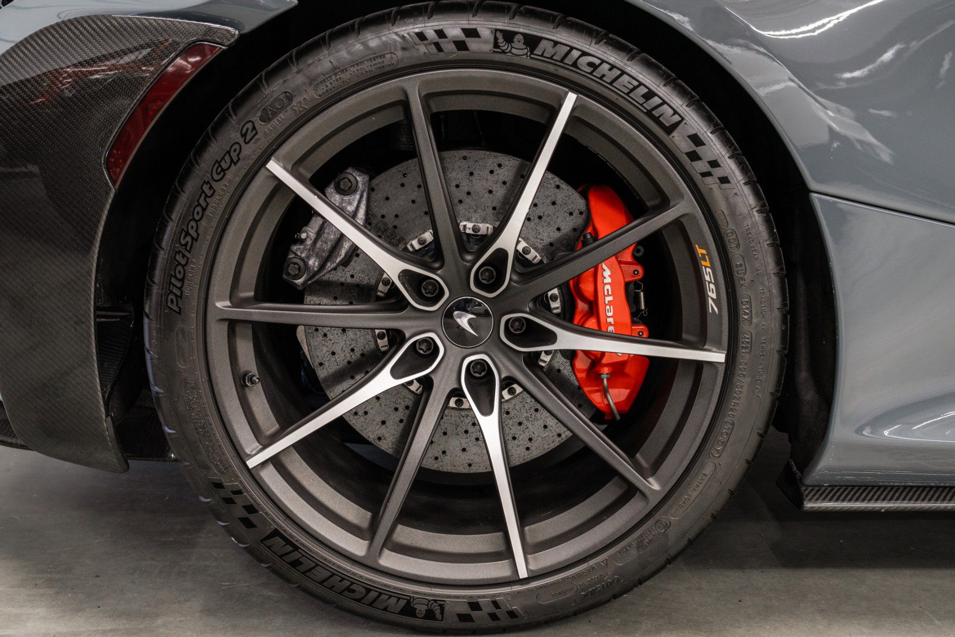 Used 2021 McLaren 765LT photo 33