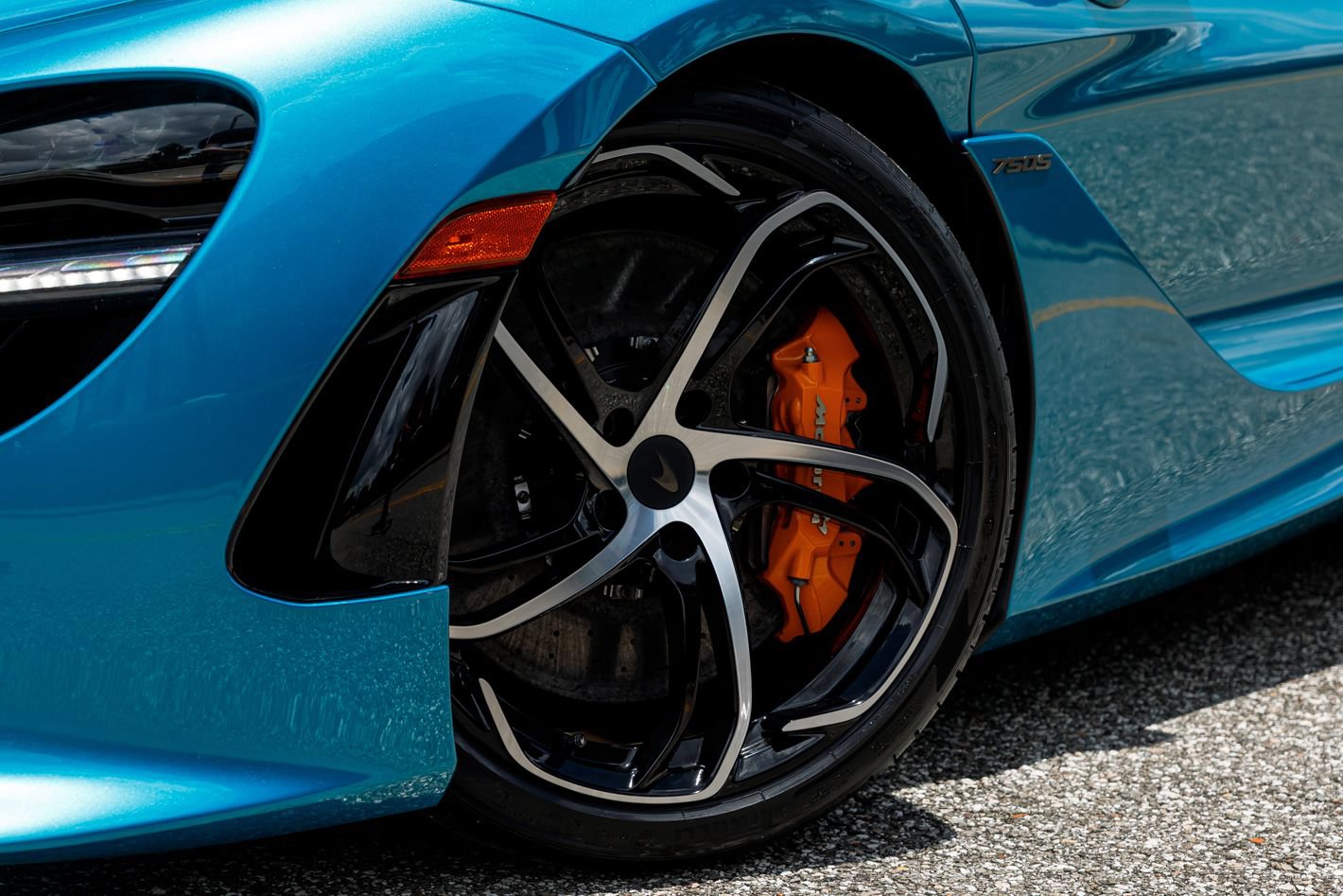 Used 2025 McLaren 750S photo 40