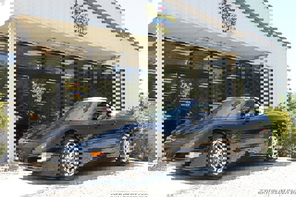 Used 2002 Chevrolet Corvette Convertible w/ Preferred Equipment Group2