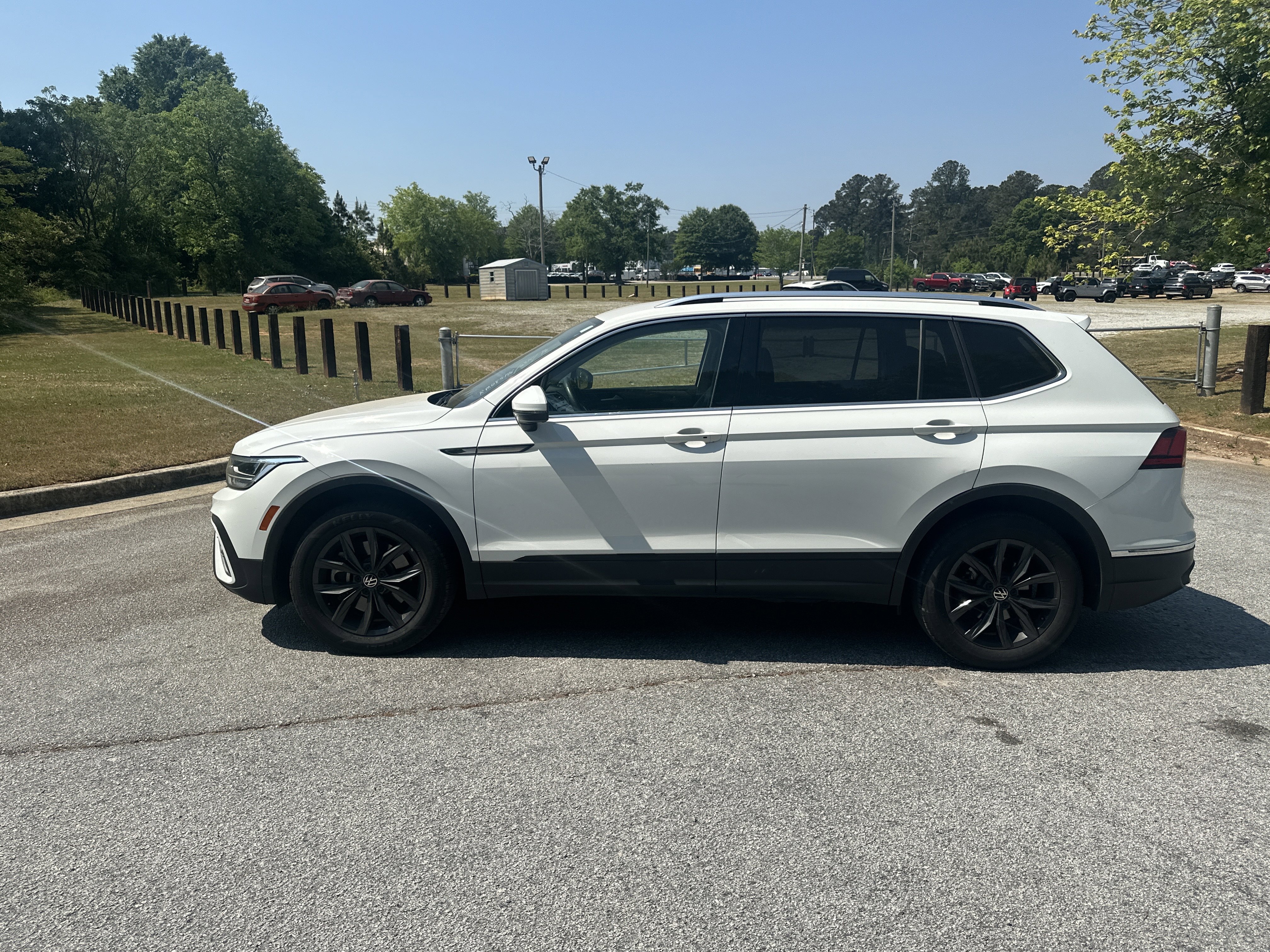 2024 Volkswagen Tiguan SE