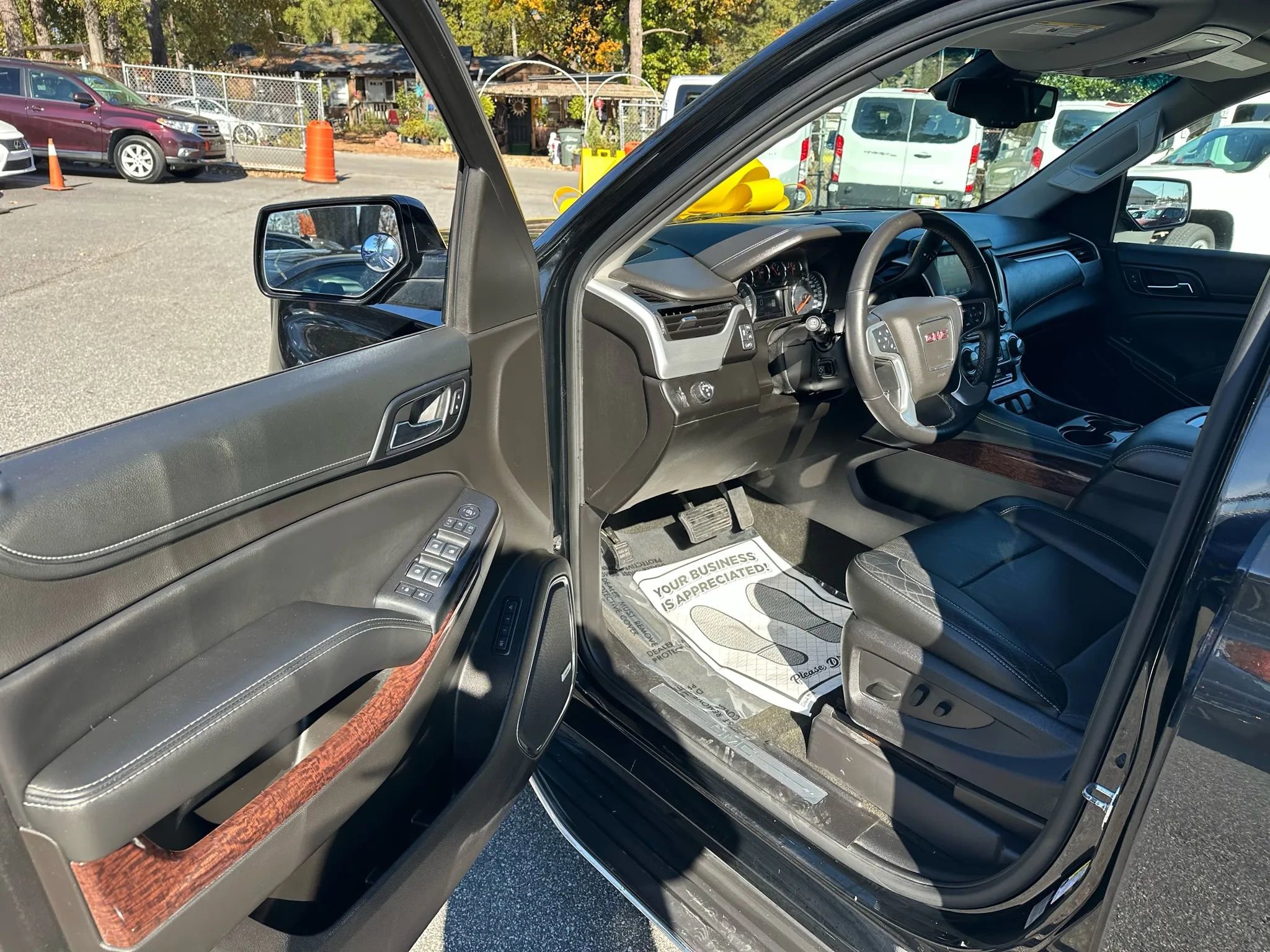 2017 GMC Yukon XL SLT