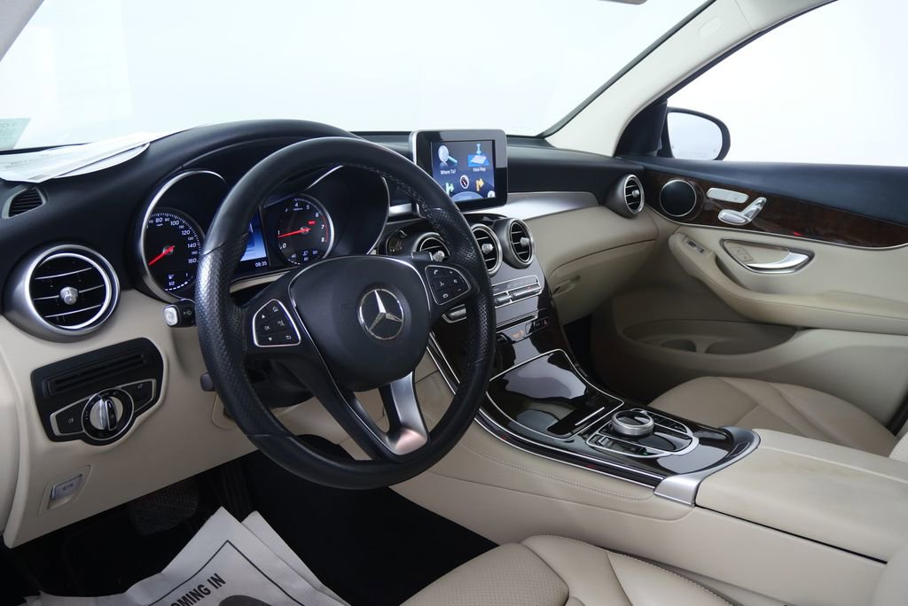 2017 Mercedes-Benz GLC 300 4MATIC