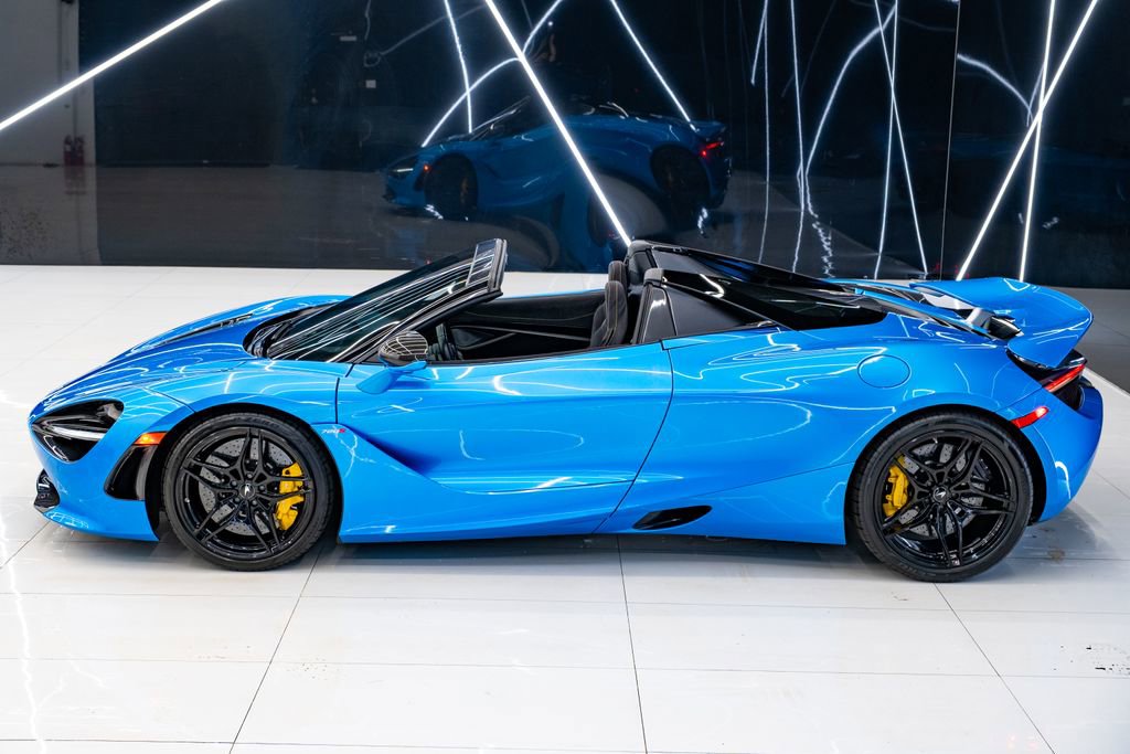 Used 2020 McLaren 720S Spider photo 10