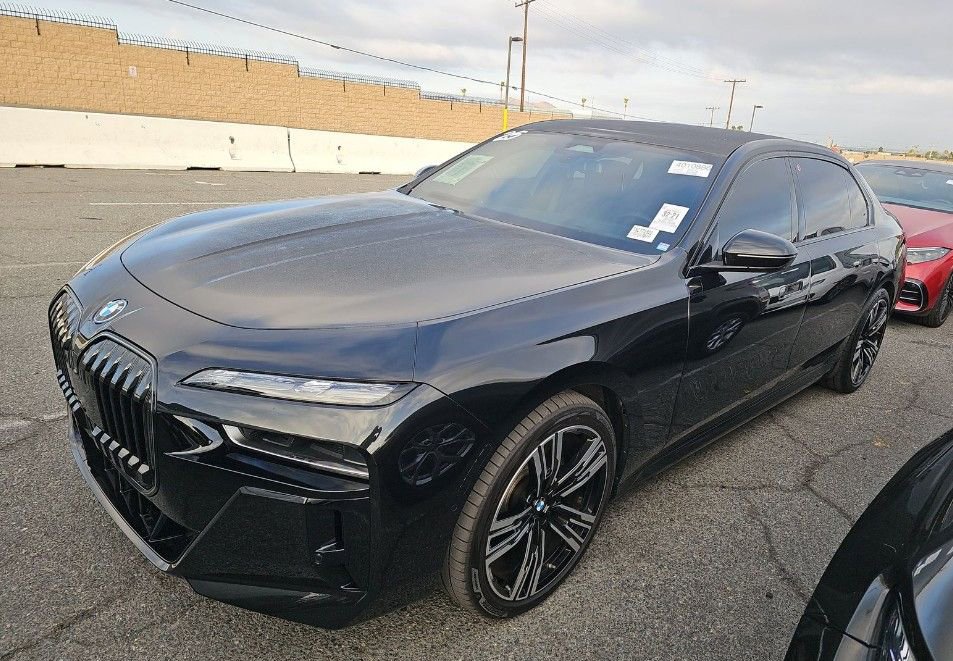 Used 2025 BMW i7 xDrive60 w/ Executive Package
