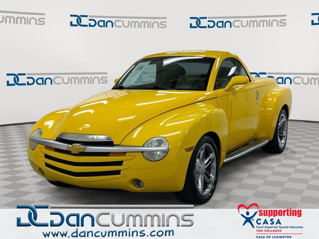 Used 2004 Chevrolet SSR w/ Preferred Equipment Group