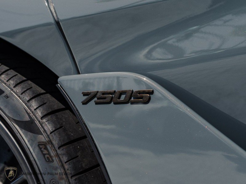 Used 2026 McLaren 750S photo 11