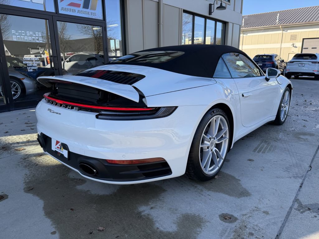 2021 Porsche 911 Carrera