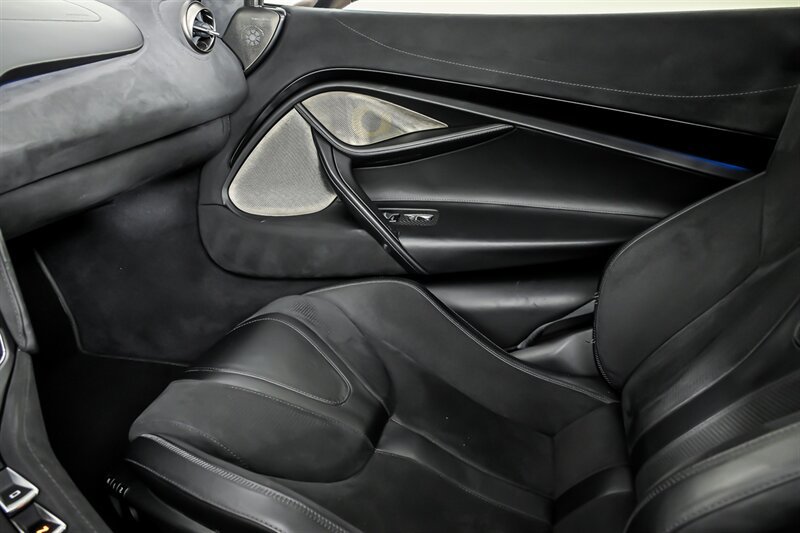 Used 2018 McLaren 720S photo 38