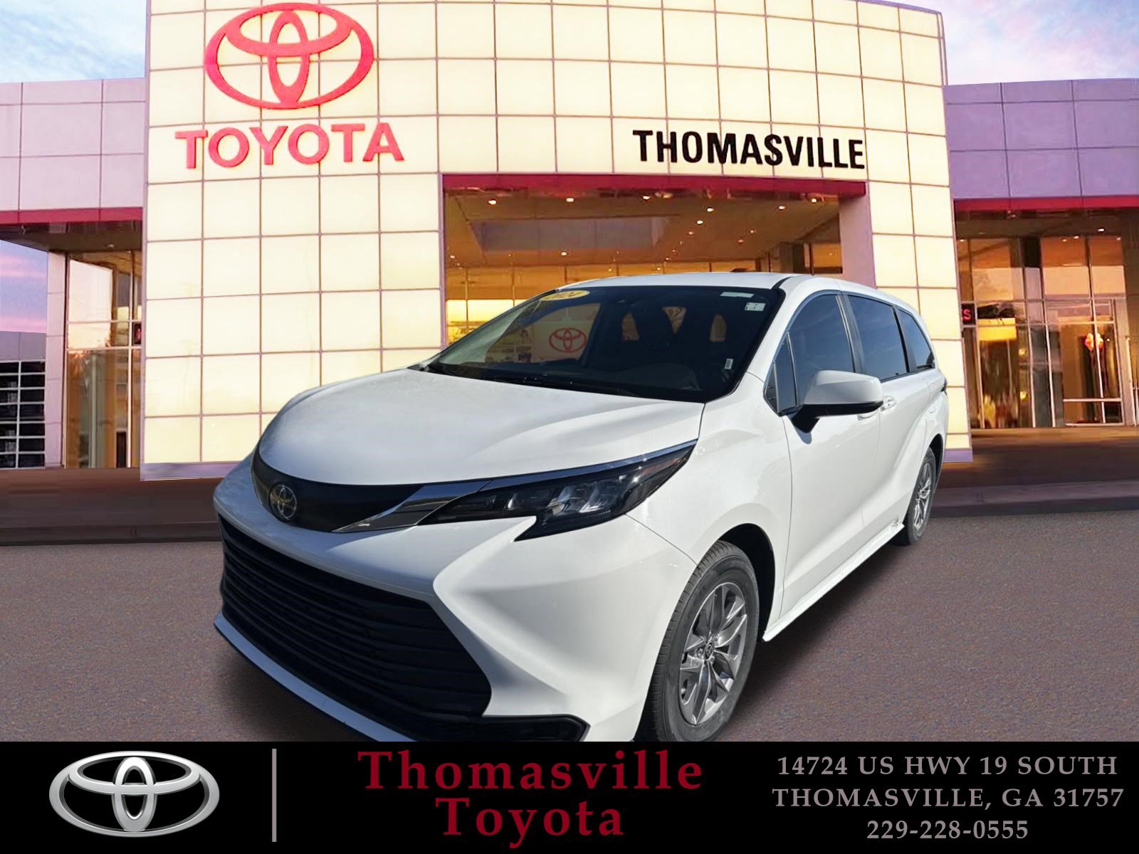 2024 Toyota Sienna LE 8-Passenger
