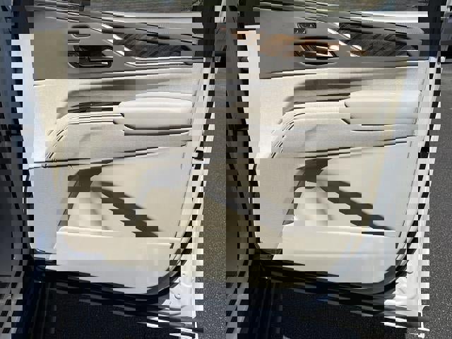 2022 Cadillac Escalade Premium Luxury Platinum