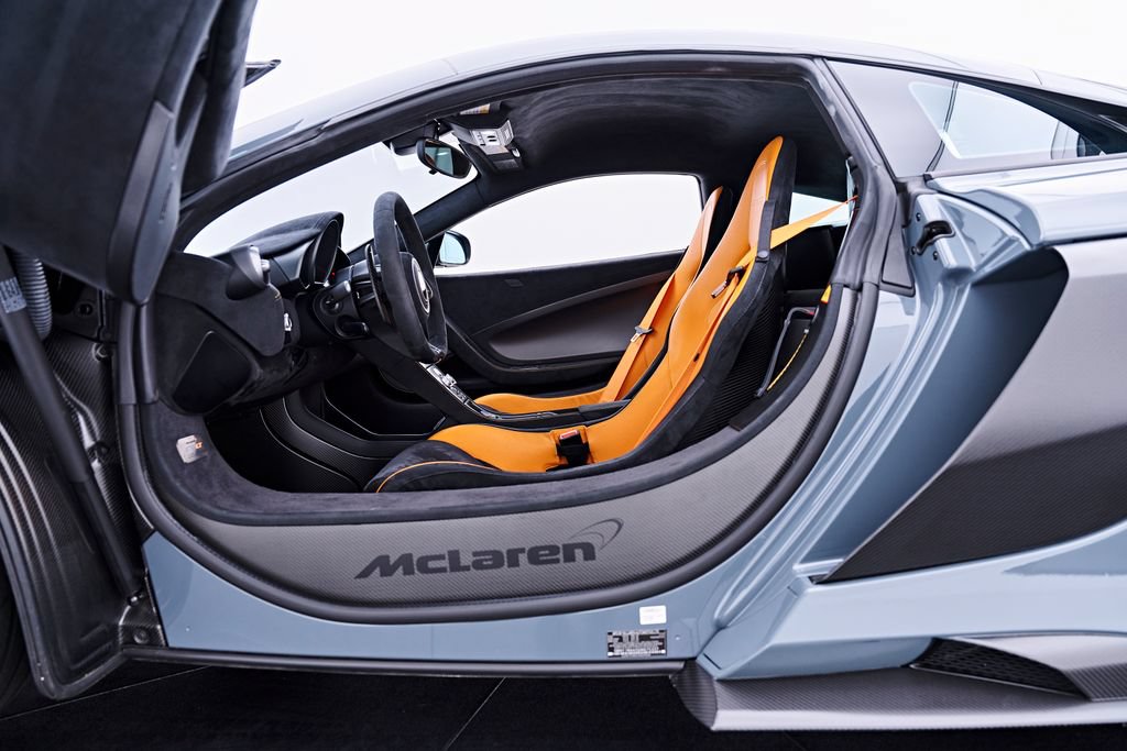 Used 2016 McLaren 675LT Coupe photo 58