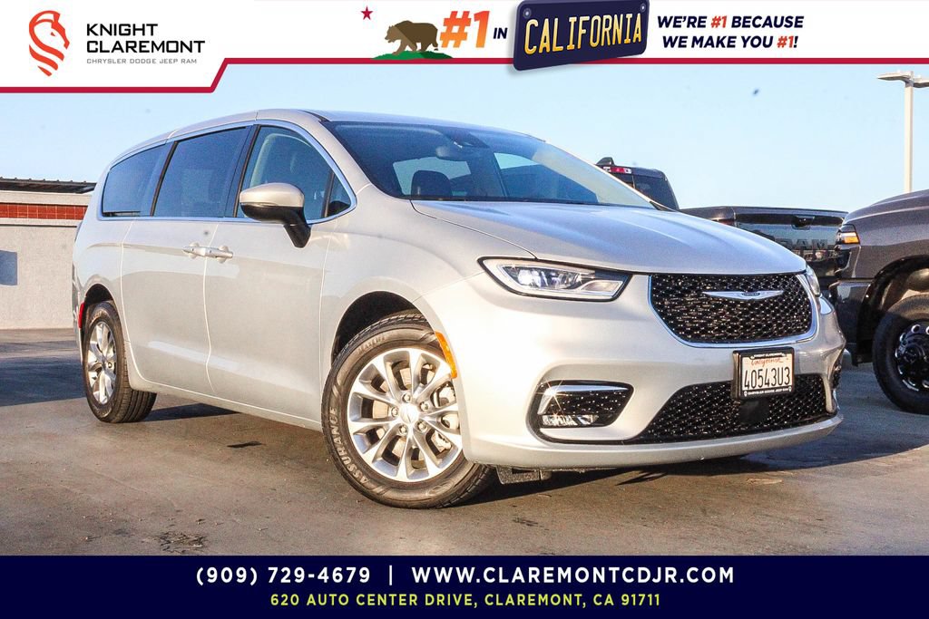 Used 2023 Chrysler Pacifica Touring-L