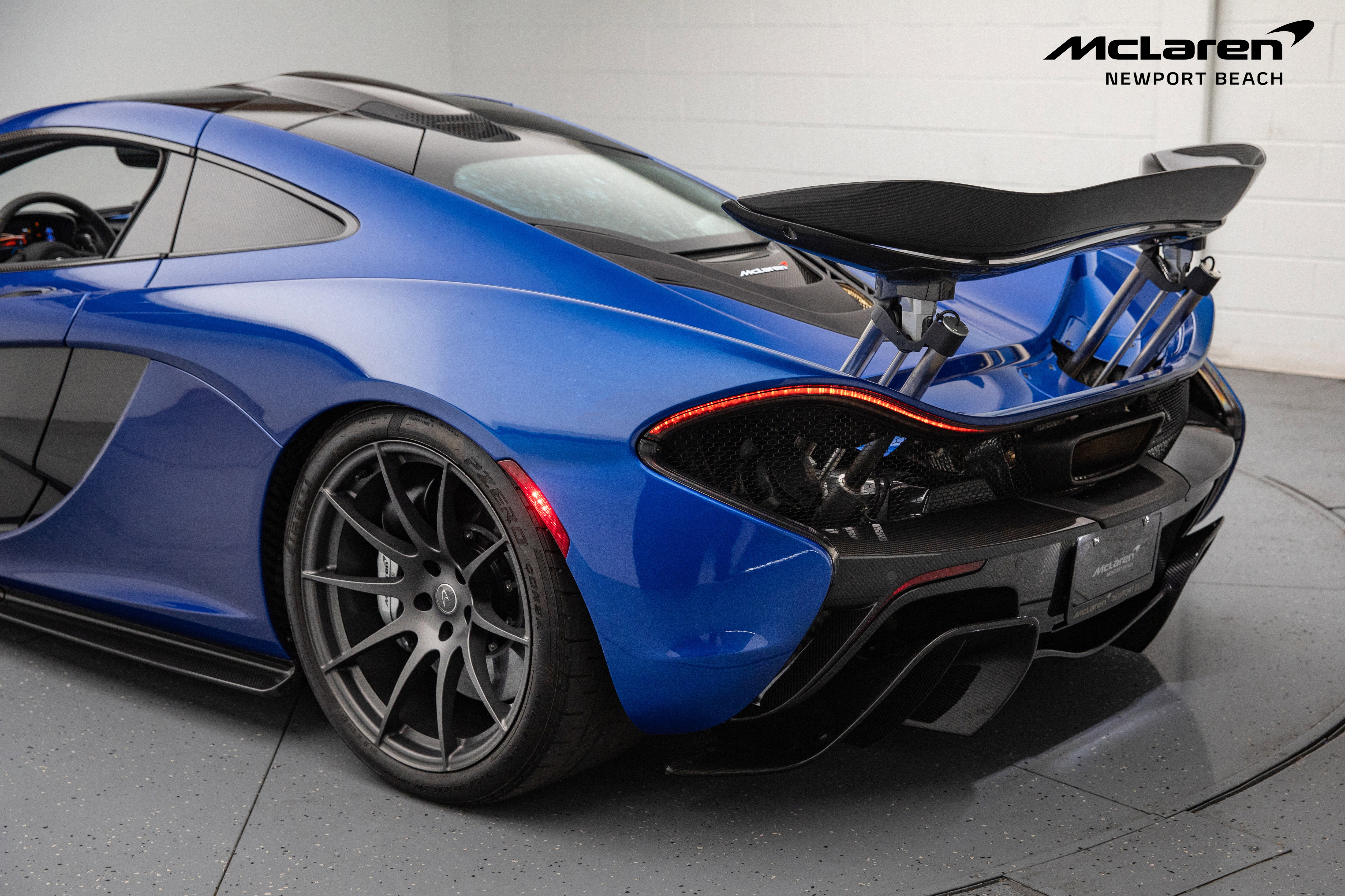 Used 2014 McLaren P1 photo 23