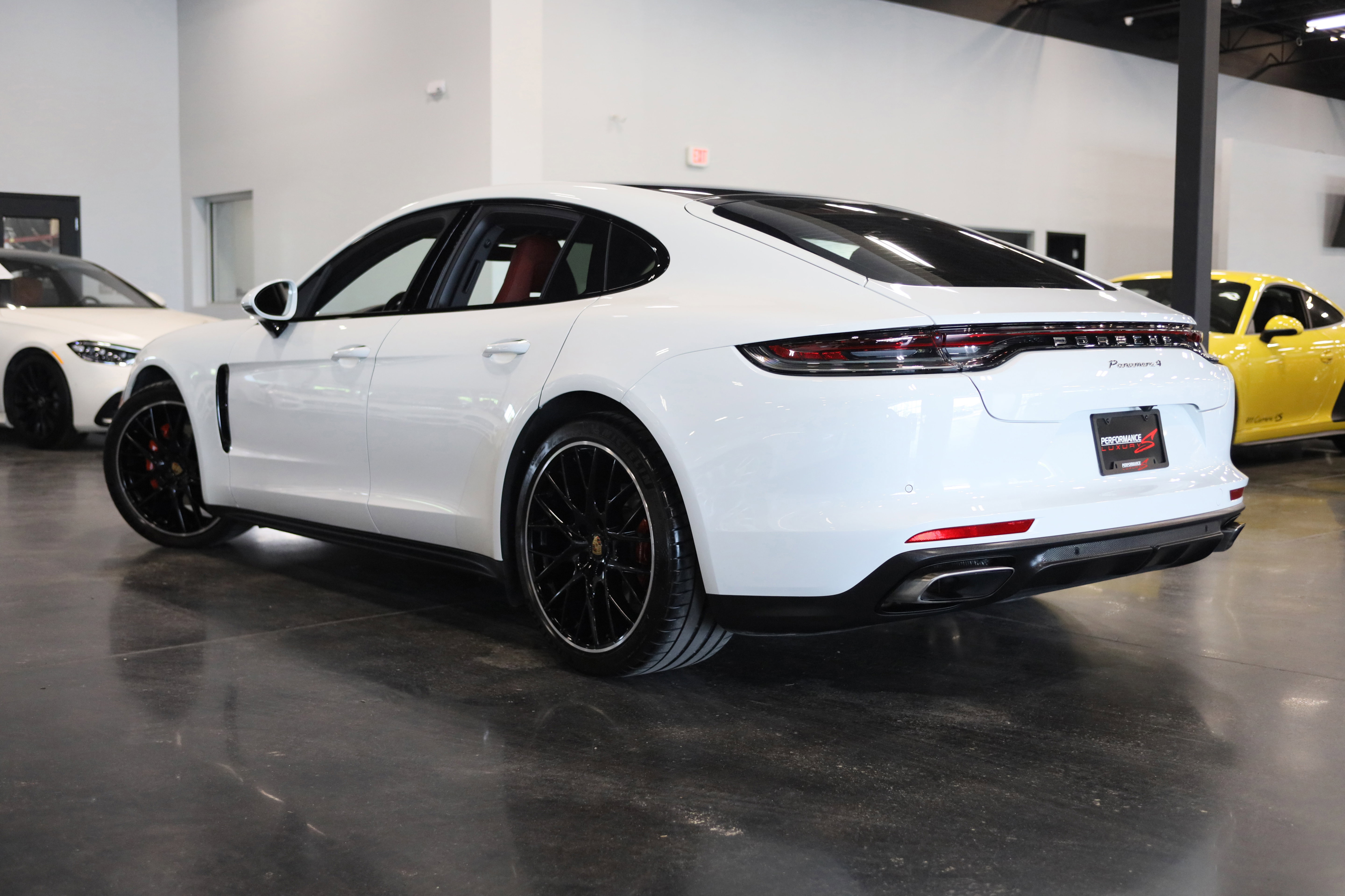 2022 Porsche Panamera 4