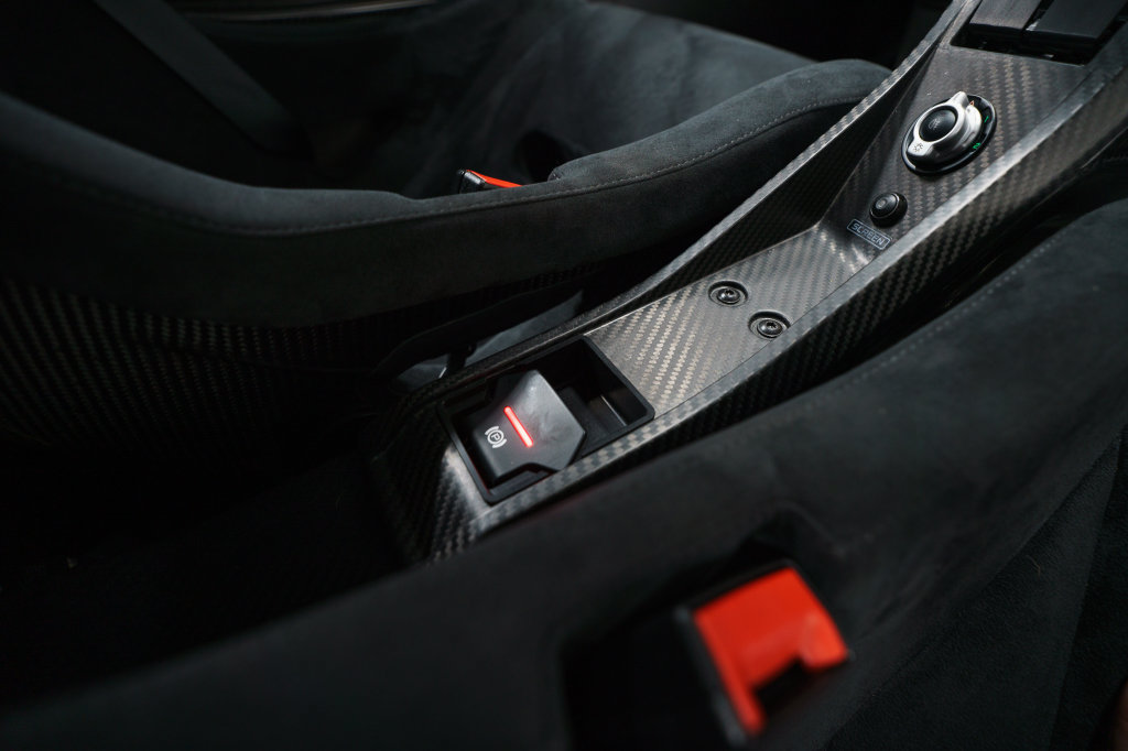 Used 2015 McLaren P1 photo 54