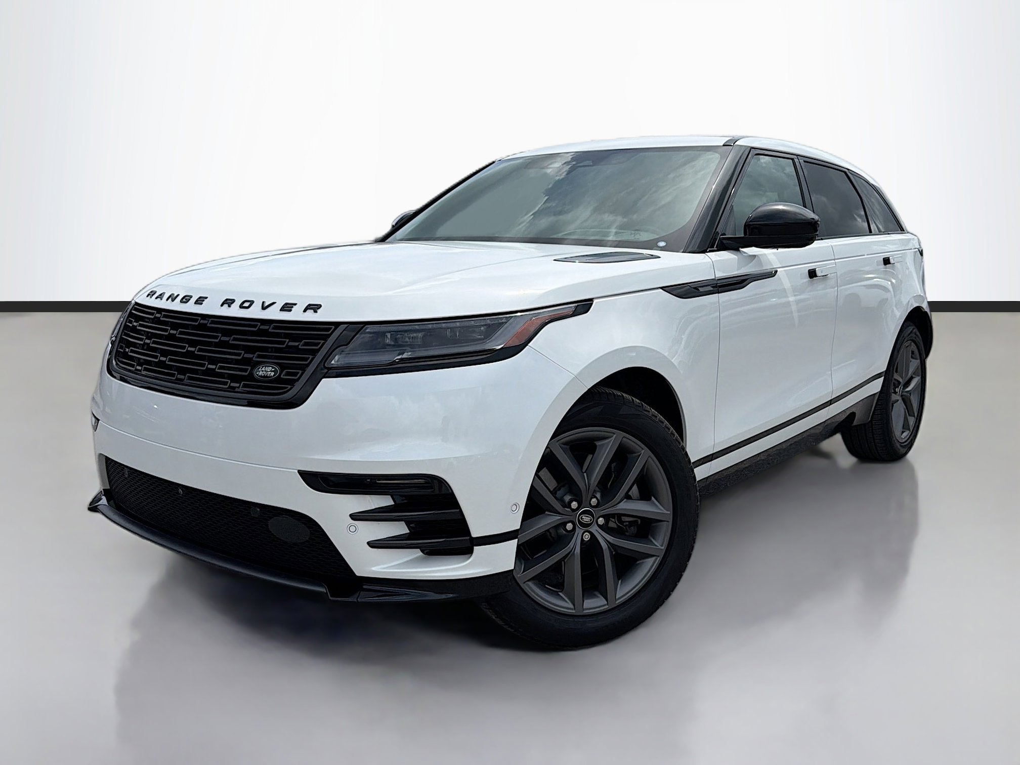 Used 2026 Land Rover Range Rover Velar Dynamic SE