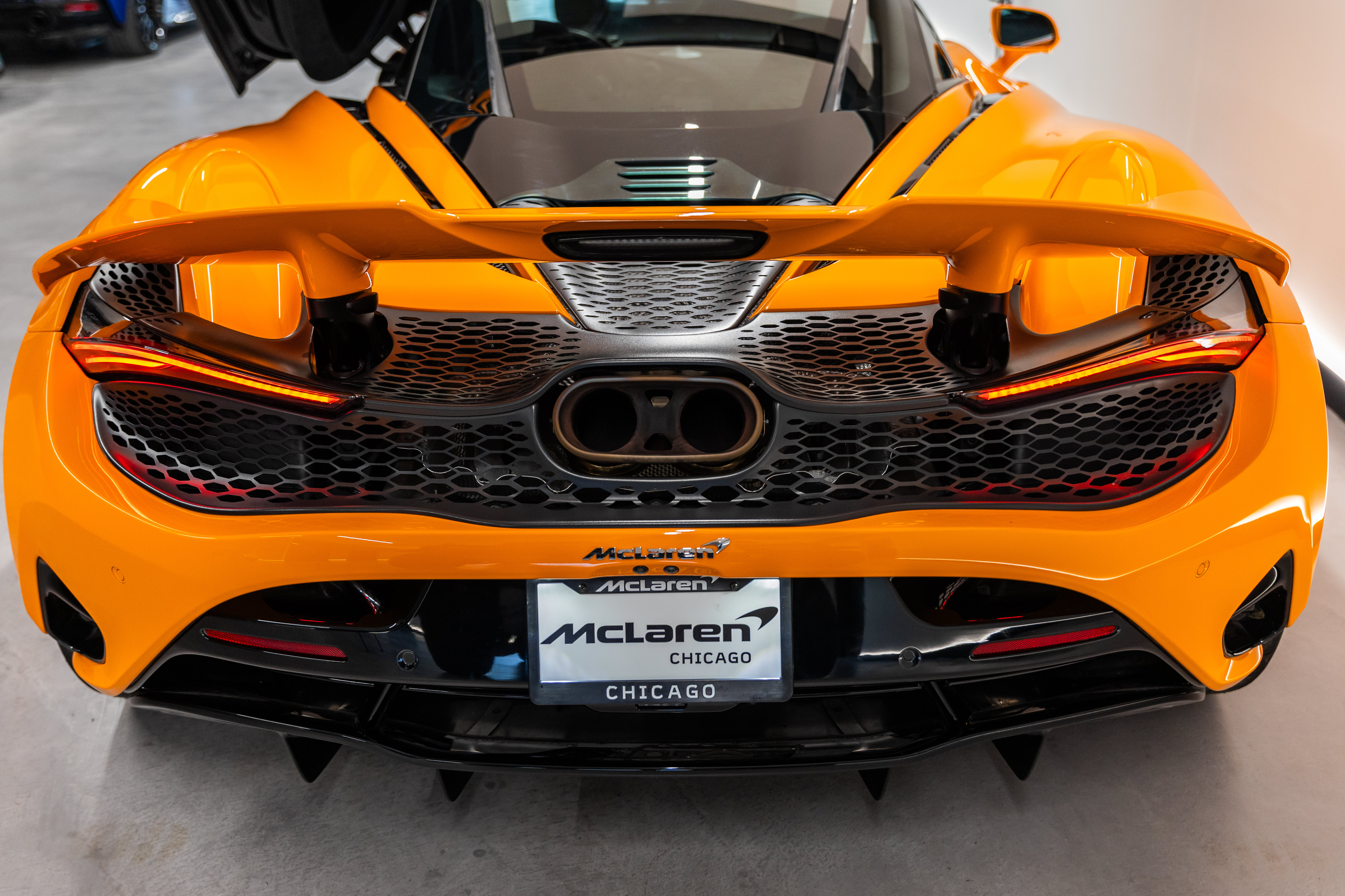 New 2025 McLaren 750S photo 7
