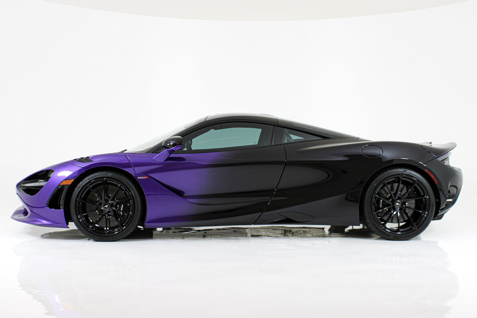 Used 2024 McLaren 750S 3