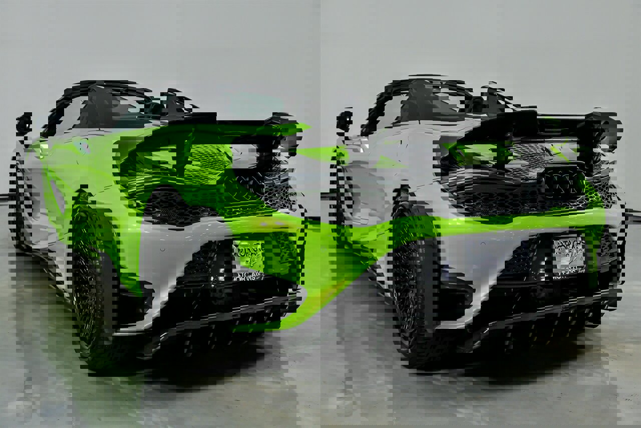 Used 2022 McLaren 765LT photo 12