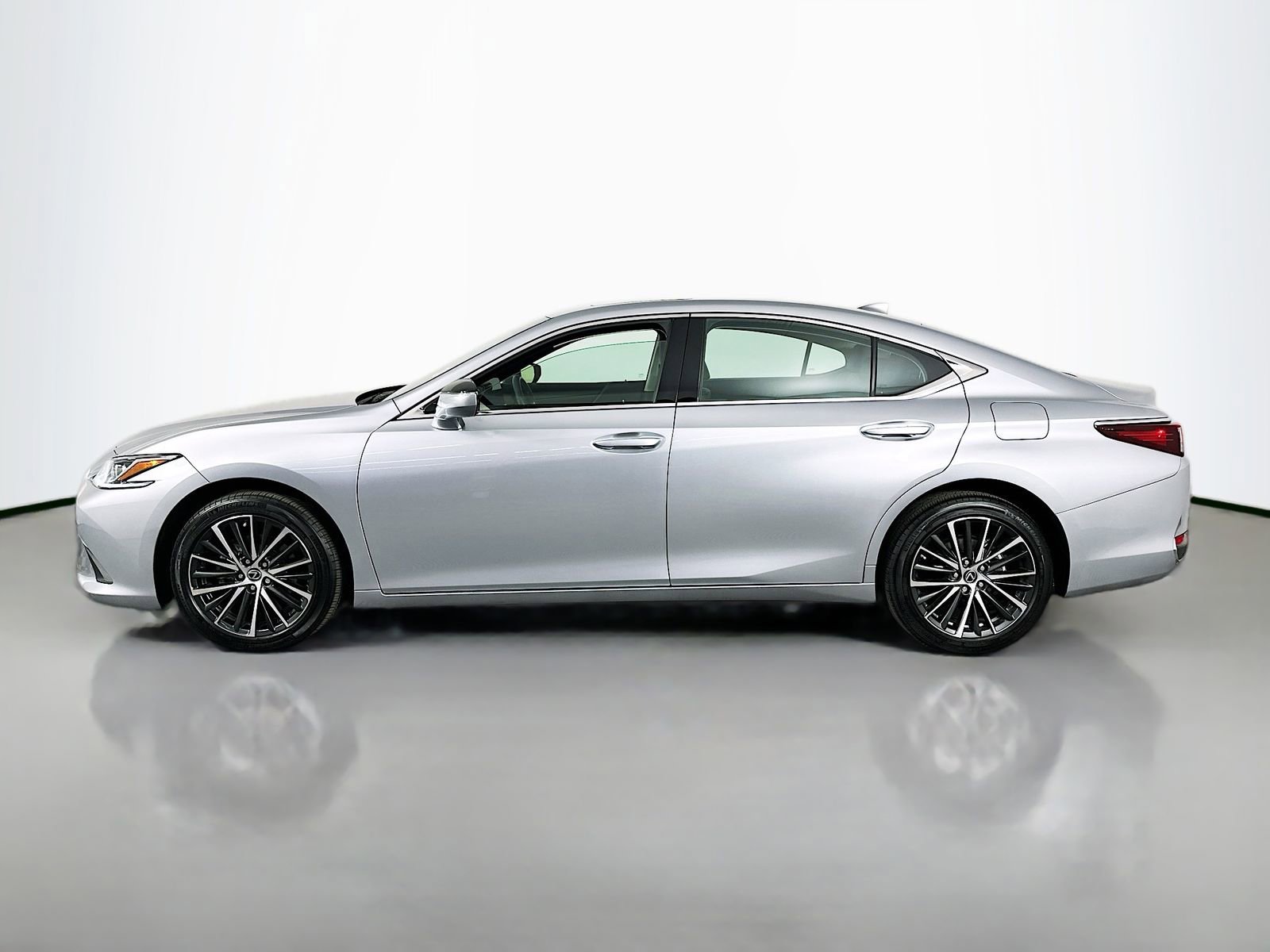 2024 Lexus ES 250