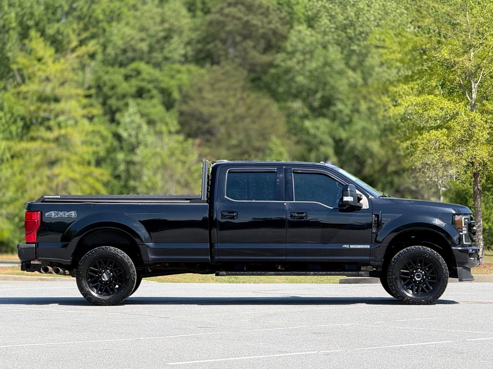 2022 Ford F350 Lariat