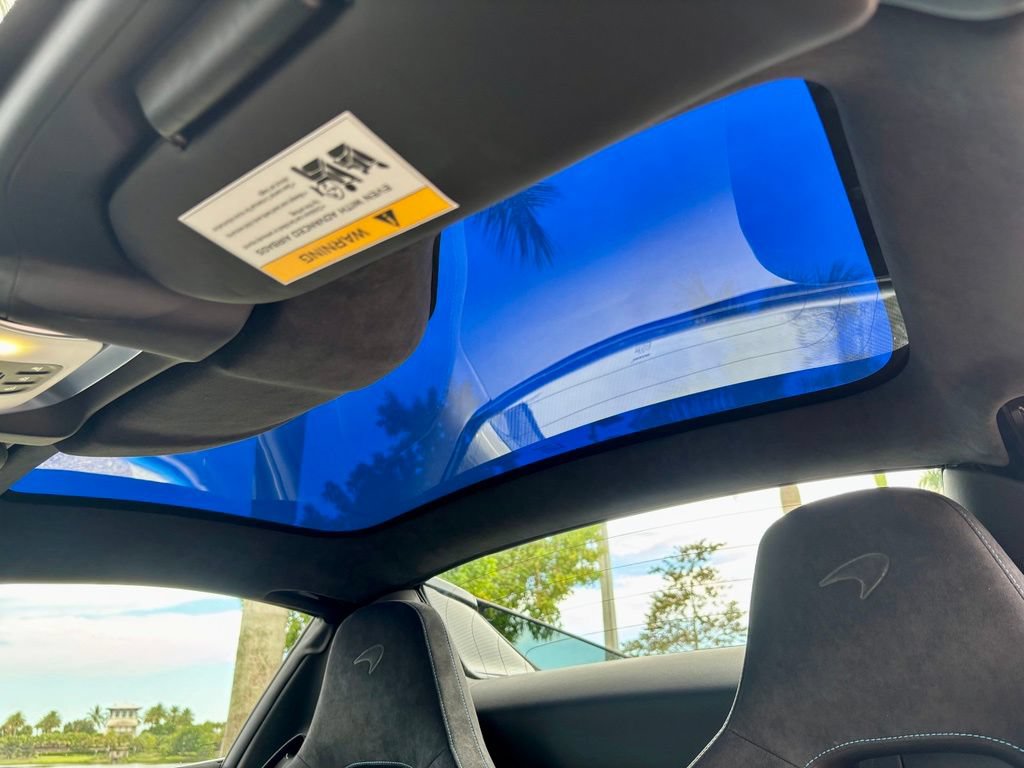 Used 2022 McLaren 720S Spider photo 29