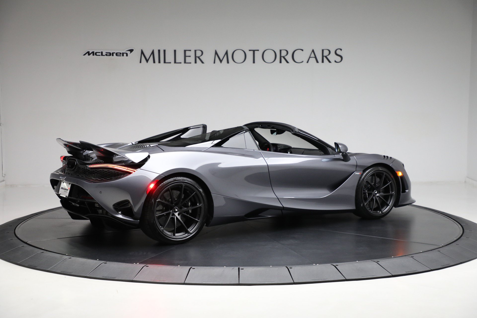 Used 2024 McLaren 750S Spider photo 8