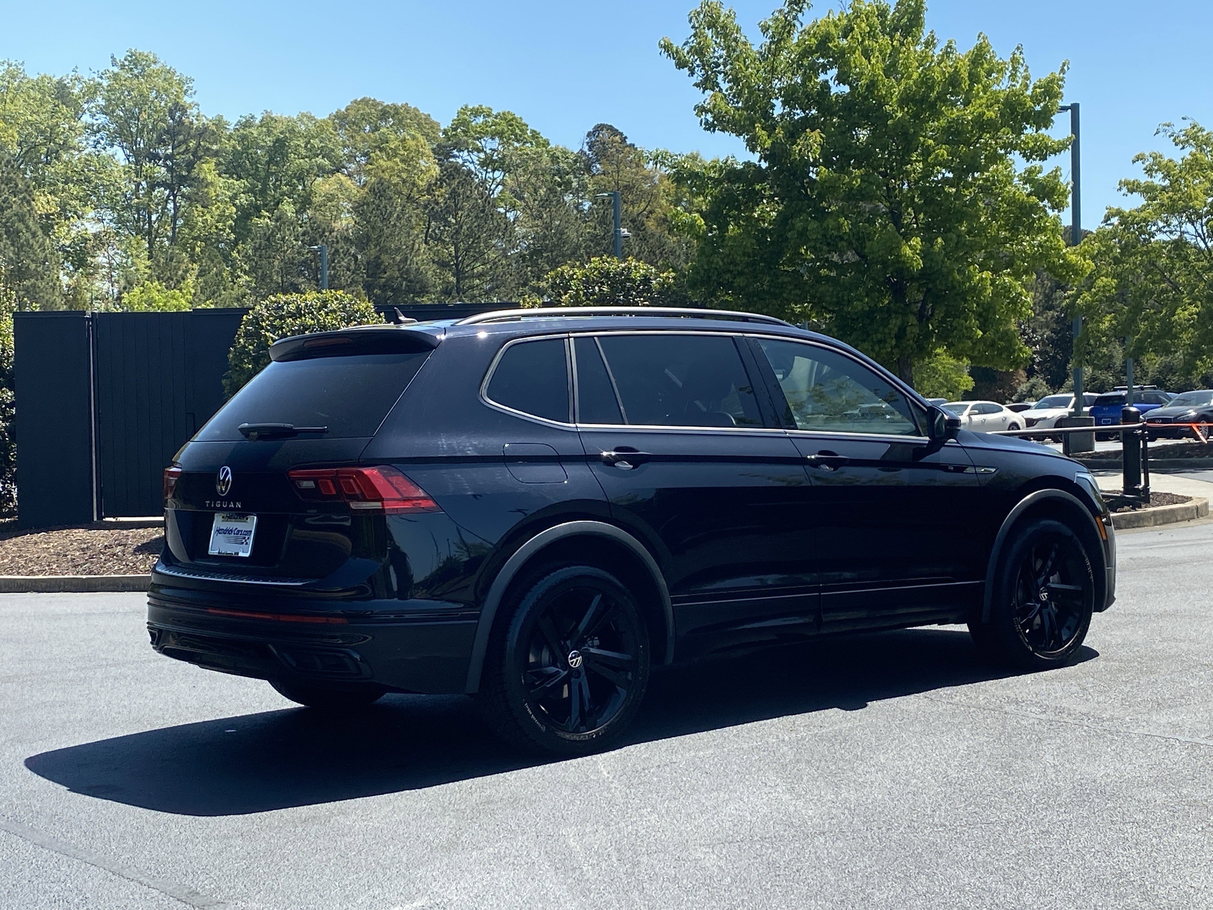 2023 Volkswagen Tiguan SE R-Line
