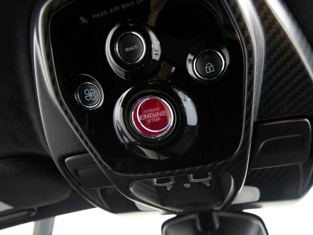 Used 2019 McLaren Senna photo 54