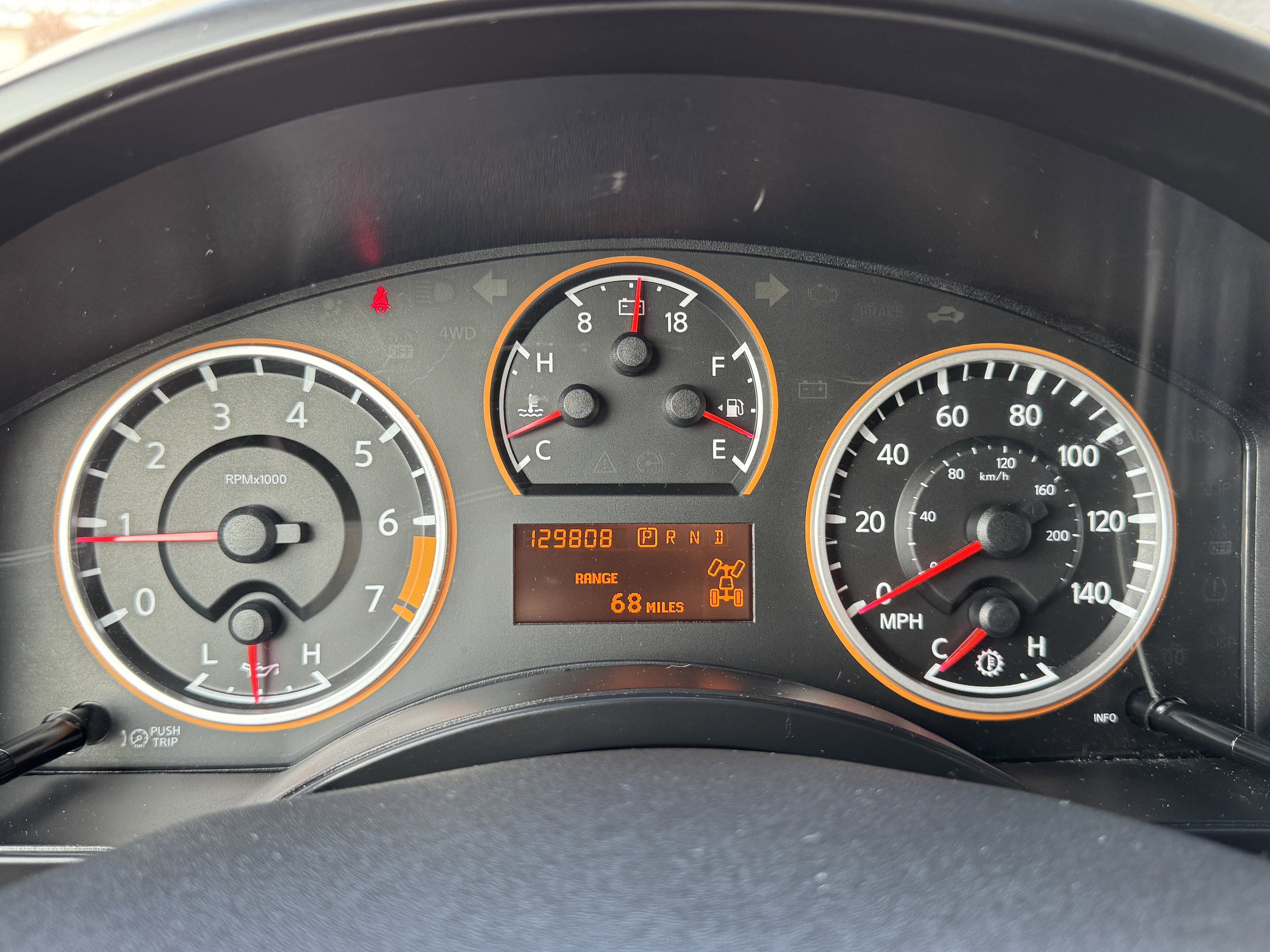 2010 Nissan Titan SE