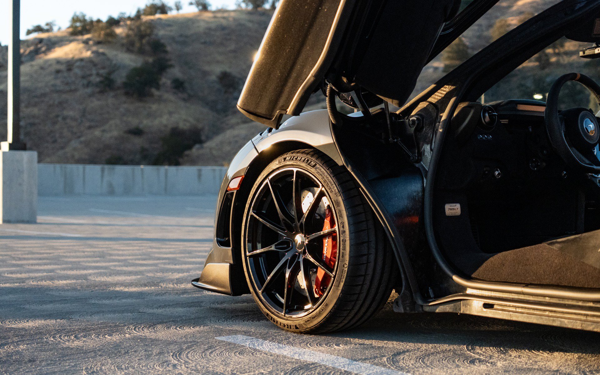 Used 2021 McLaren 765LT photo 26