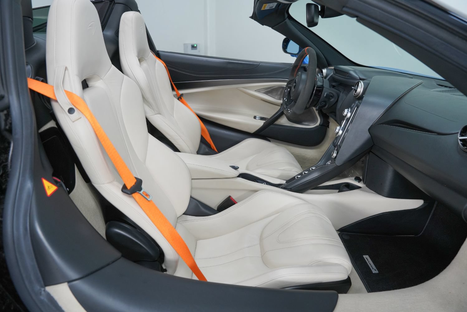 Used 2020 McLaren 720S Luxury photo 30