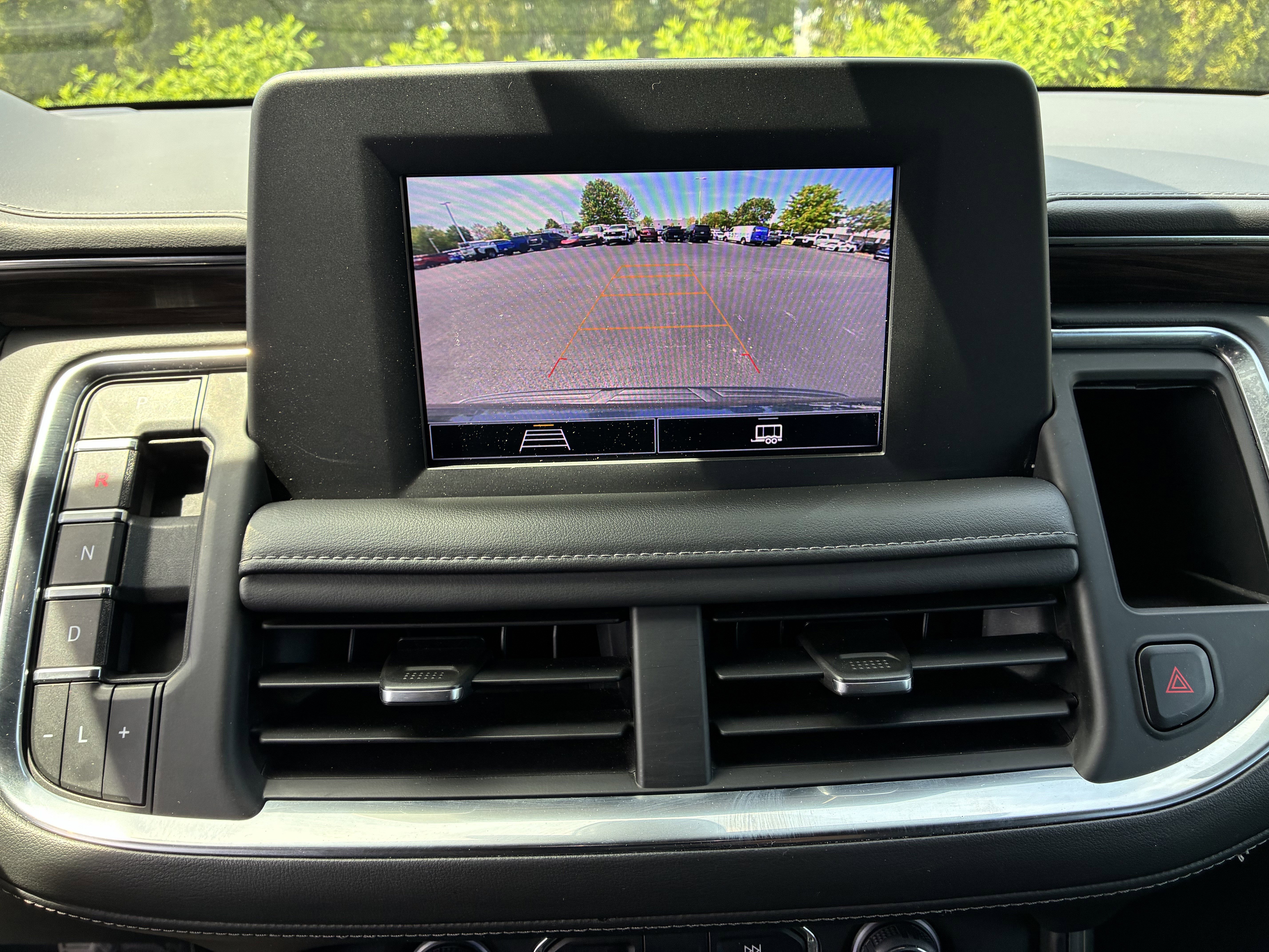 2022 Chevrolet Suburban LS