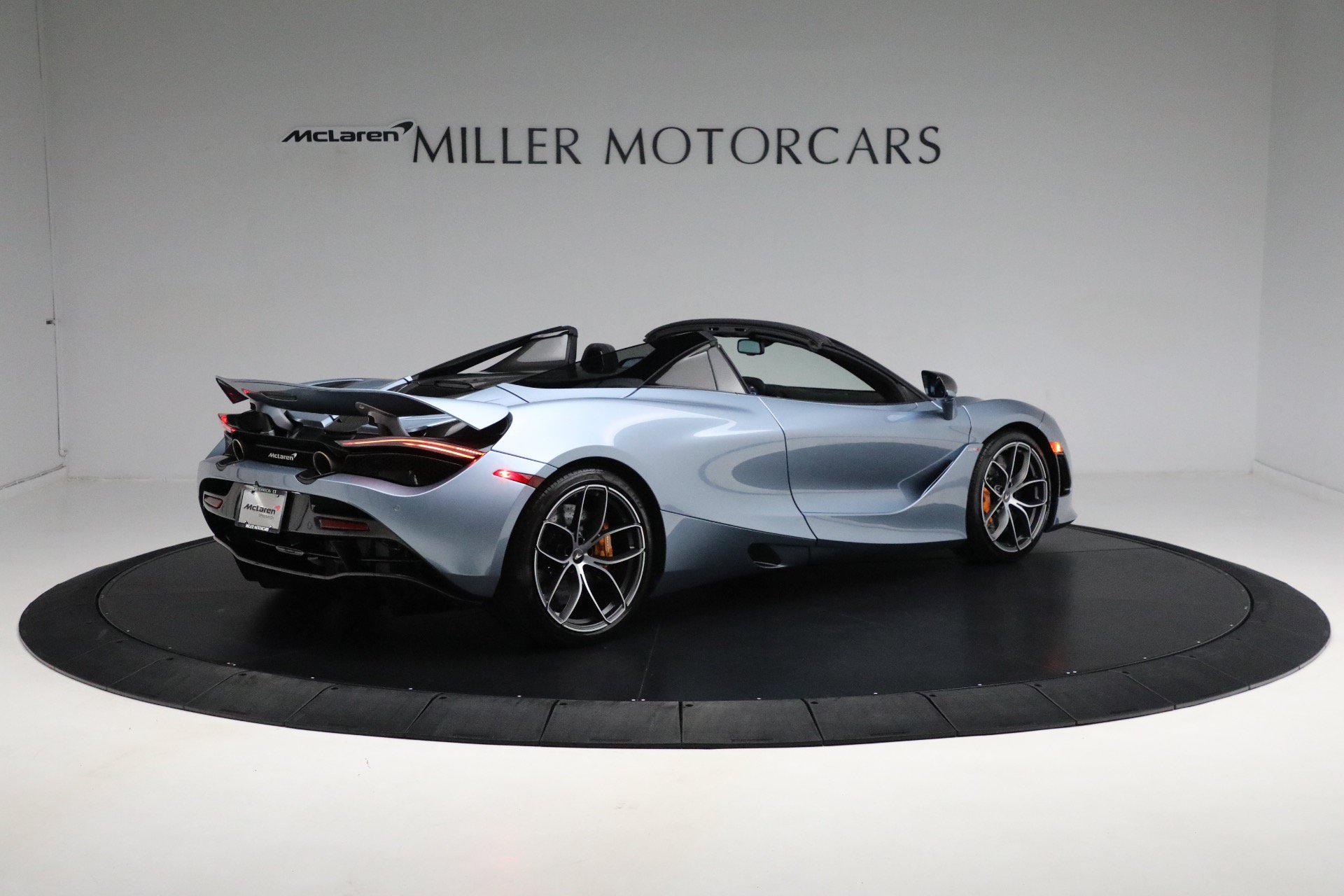 Used 2023 McLaren 720S Performance photo 8