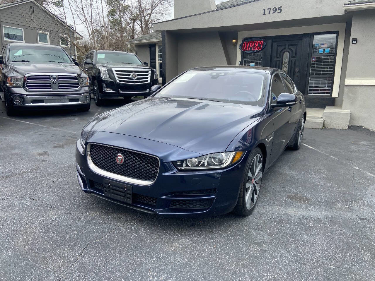 2017 Jaguar XE Prestige