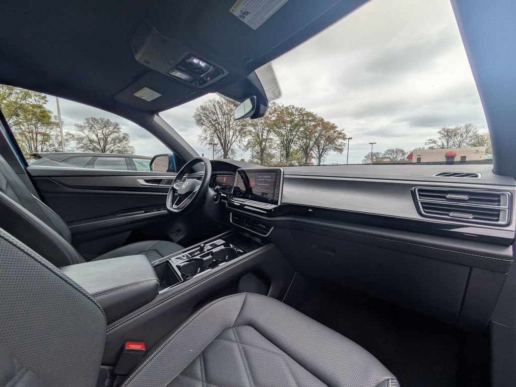 2025 Volkswagen Atlas Cross Sport SE