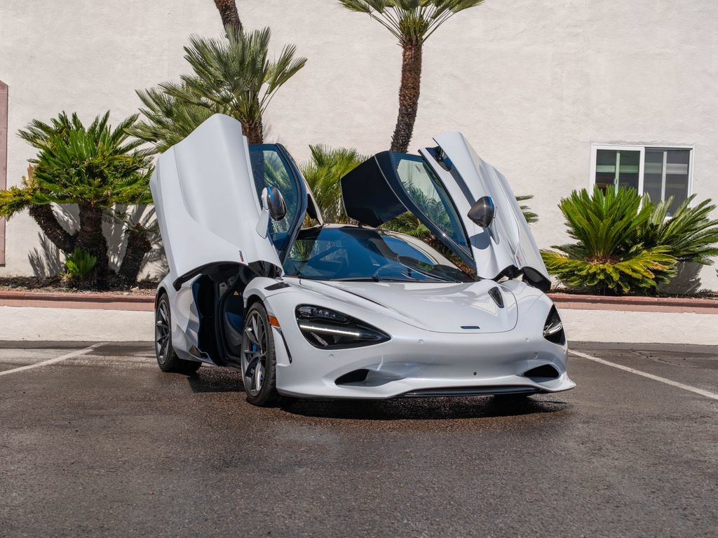 New 2026 McLaren 750S photo 29
